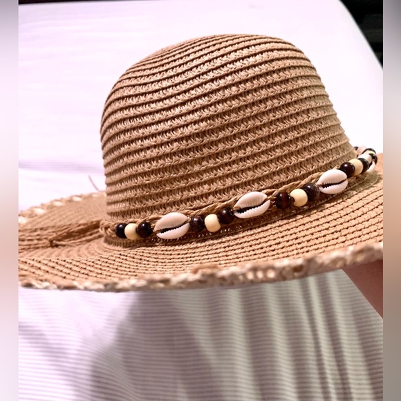 Straw hat - Picture 4 of 5